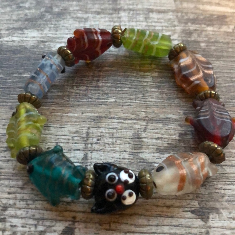 GLASS CAT & FISHIES BRACELET